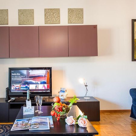 Santiago Home - Happy Rentals Lugano Bagian luar foto