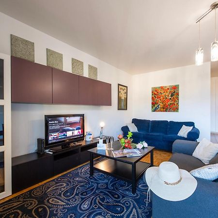 Santiago Home - Happy Rentals Lugano Bagian luar foto