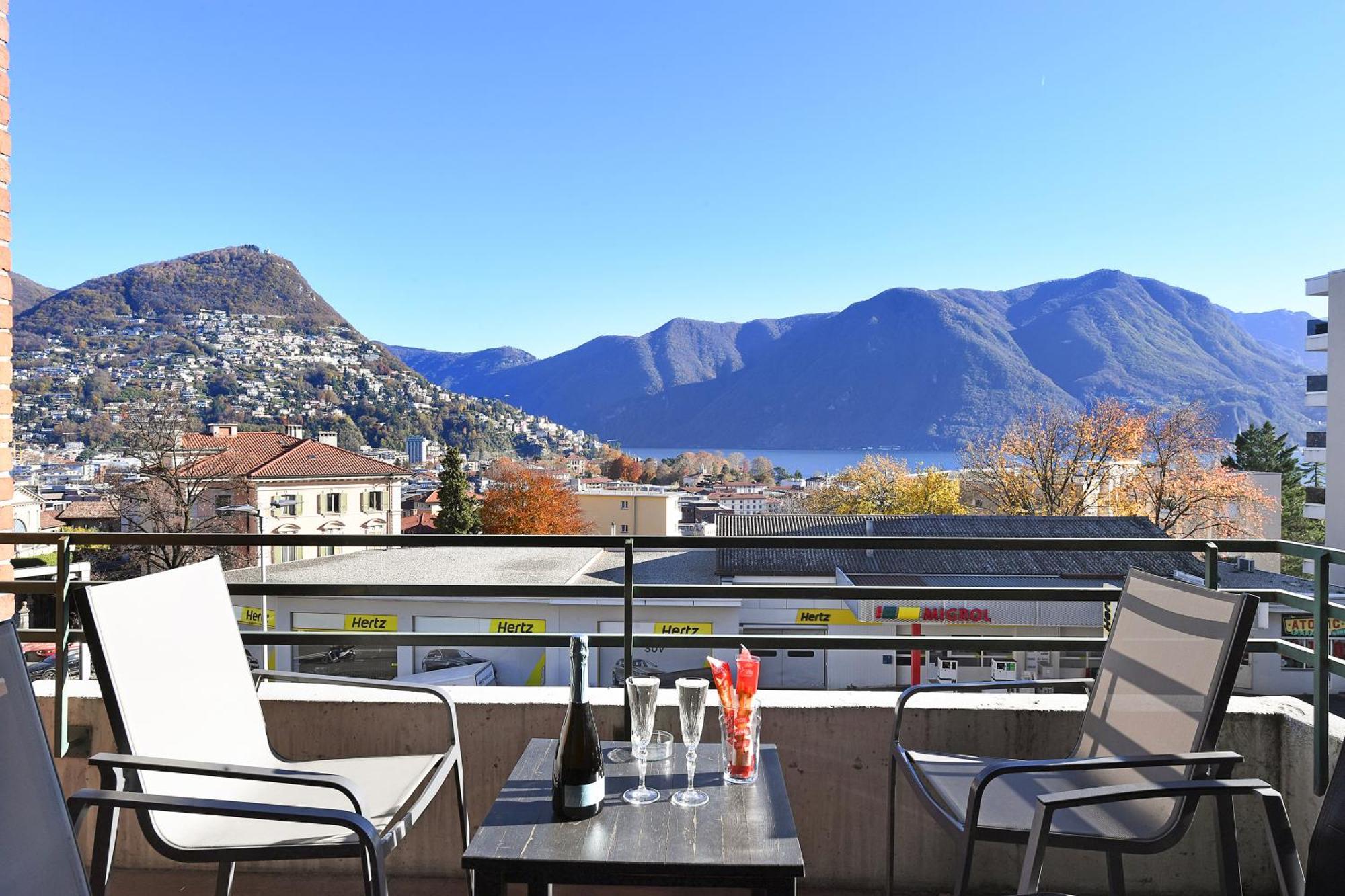 Santiago Home - Happy Rentals Lugano Bagian luar foto